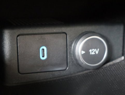 Used 2020 Ford Escape SE image 34