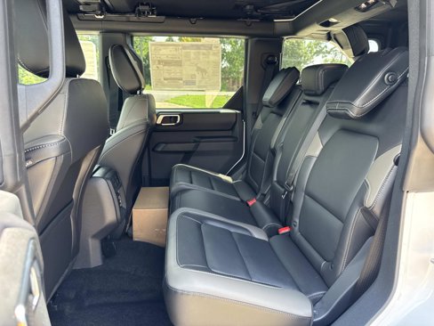 New 2025 Ford Bronco Outer Banks w/ Sasquatch Package image 7