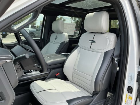 New 2025 Ford F150 Lightning Platinum image 26