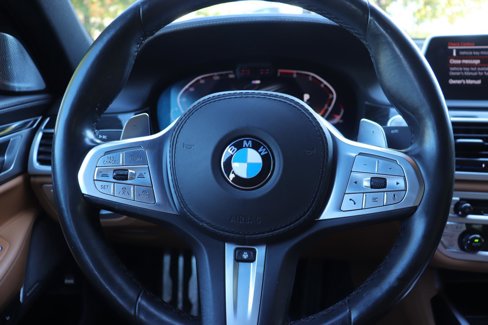 Used 2020 BMW 750i xDrive image 31