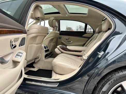 Used 2017 Mercedes-Benz S 550 4MATIC Sedan image 13