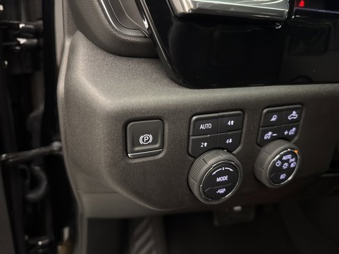 Used 2025 Chevrolet Silverado 1500 LTZ w/ Z71 Off-Road Package image 27