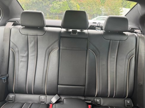 Used 2018 BMW 540i xDrive image 32