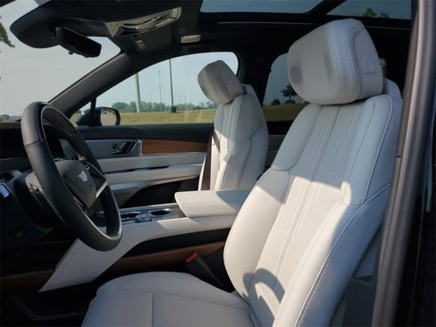 New 2026 Cadillac Vistiq Sport image 19