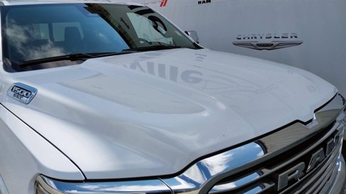 Used 2025 RAM 1500 Laramie image 4