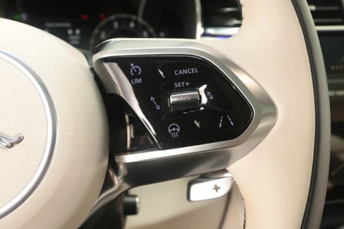 Used 2024 Jaguar F-PACE R-Dynamic S image 44