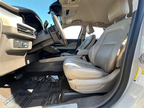 Used 2021 Lincoln Corsair AWD image 31