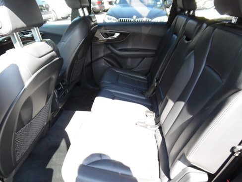Used 2017 Audi Q7 3.0T Premium image 18