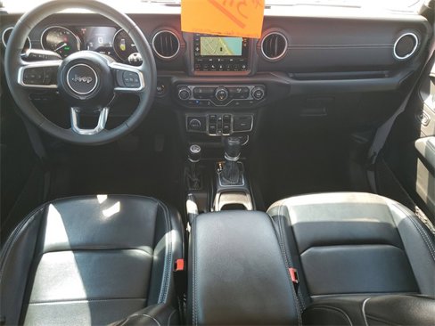 Used 2023 Jeep Wrangler Unlimited Sahara image 31