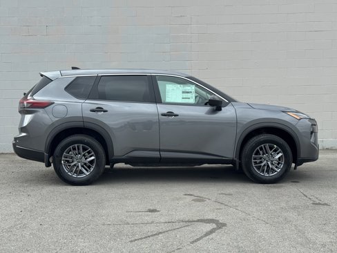 New 2026 Nissan Rogue S image 6