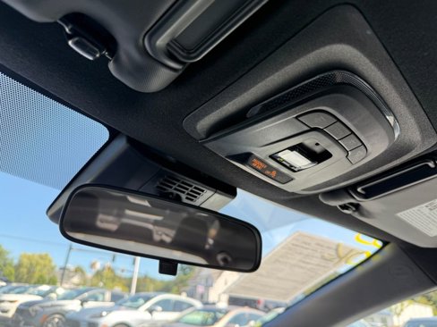 Used 2024 Toyota Corolla SE image 35