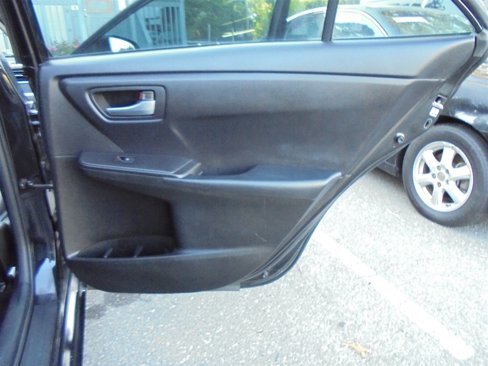 Used 2017 Toyota Camry SE image 26