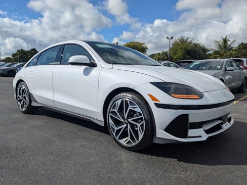 New 2025 Hyundai Ioniq 6 Limited image 2