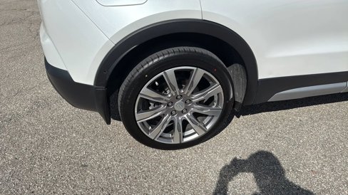 Used 2019 Cadillac XT4 Premium Luxury w/ Enhanced Visibility Package image 9