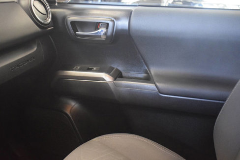 Used 2019 Toyota Tacoma TRD Off-Road image 49