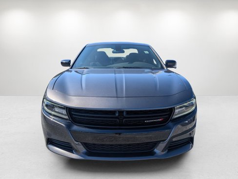 Used 2021 Dodge Charger SXT w/ Blacktop Package image 2