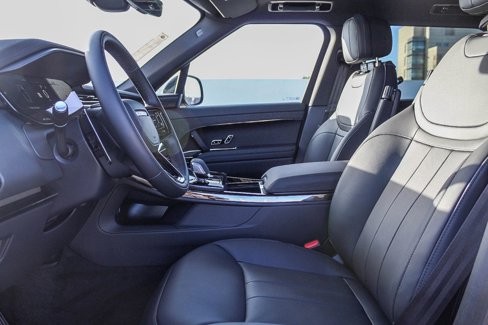New 2024 Land Rover Range Rover Sport Dynamic SE image 17