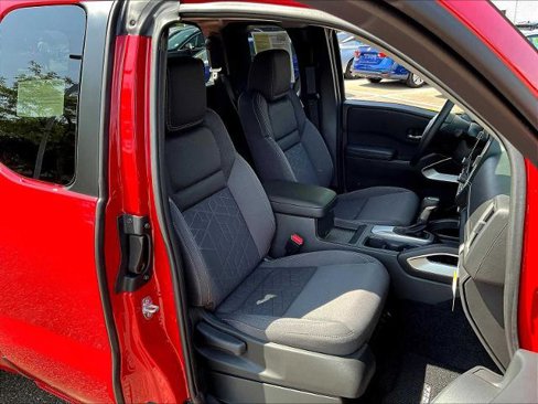 Certified 2025 Nissan Frontier SV image 11