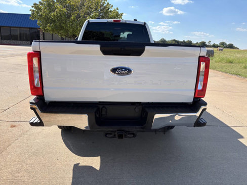 Used 2023 Ford F250 XL w/ FX4 Off-Road Package image 7