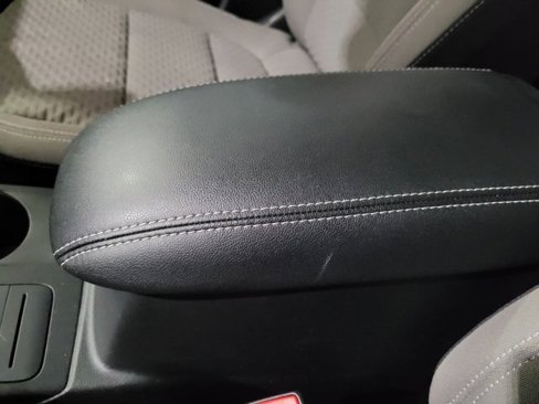 Used 2022 Ford Escape SE image 37