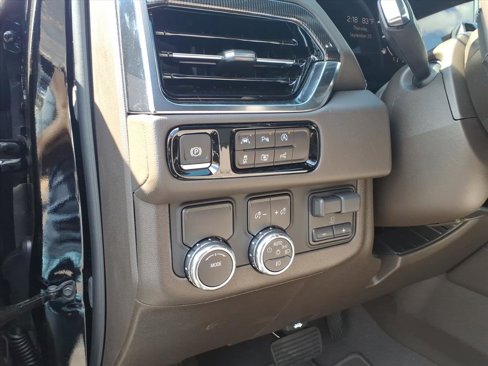 New 2026 GMC Yukon XL Elevation w/ Elevation Premium Package image 10