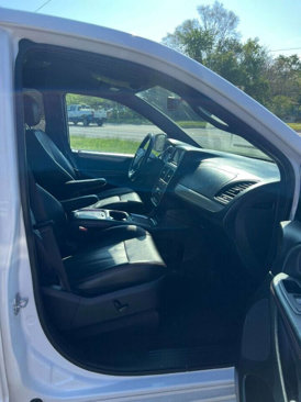 Used 2017 Dodge Grand Caravan GT image 8