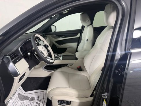 New 2026 Jaguar F-PACE R-Dynamic S image 13