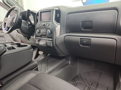 Used 2024 Chevrolet Silverado 1500 Custom w/ Turbomax Blackout Package image 22