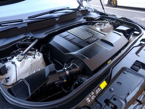 Used 2020 Land Rover Discovery Landmark image 13