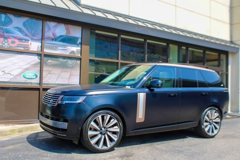 Certified 2024 Land Rover Range Rover SV image 1