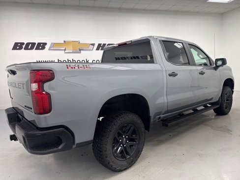 New 2026 Chevrolet Silverado 1500 Custom Trail Boss w/ LPO, Dark Essentials Package image 5