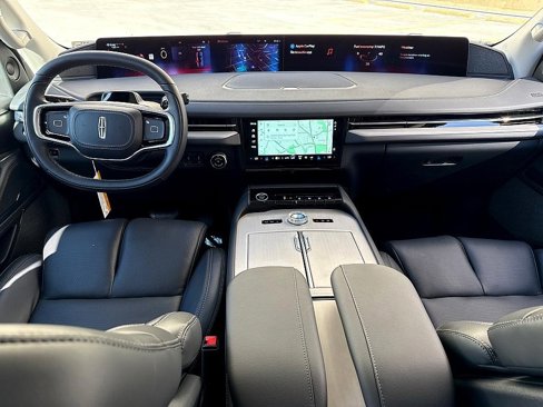 New 2025 Lincoln Navigator Reserve image 21