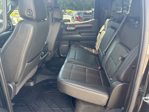 Used 2023 Chevrolet Silverado 1500 High Country w/ High Country Premium Package image 18