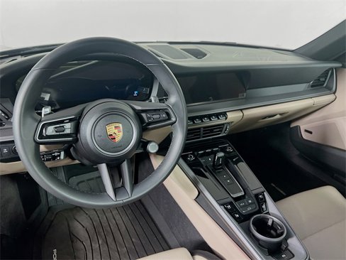 Used 2025 Porsche 911 Carrera image 25