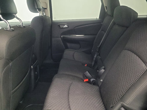 Used 2019 Dodge Journey SE image 18