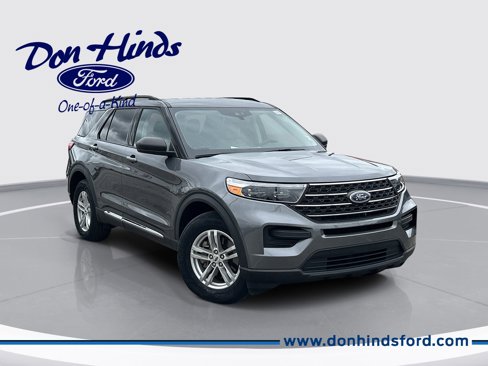 Certified 2022 Ford Explorer XLT image 1