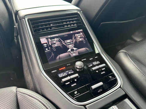 Used 2018 Porsche Panamera Turbo image 36