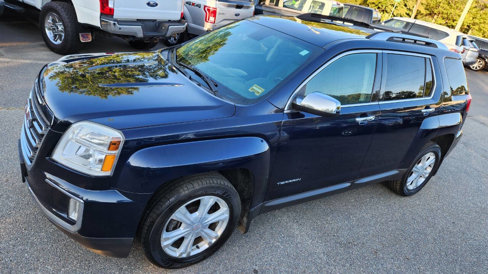 Used 2017 GMC Terrain SLT w/ Open Road Package image 4