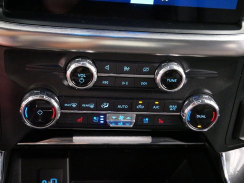 Used 2022 Ford F150 Lariat w/ FX4 Off-Road Package image 38
