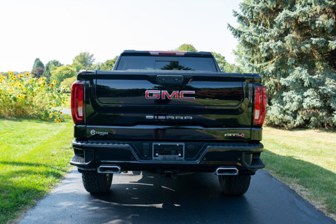 Used 2023 GMC Sierra 1500 AT4 image 4