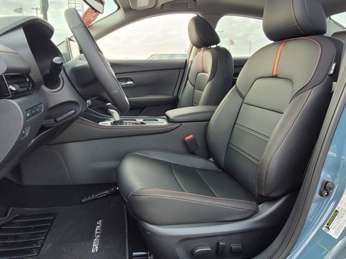 New 2025 Nissan Sentra SR w/ SR Premium Package image 4