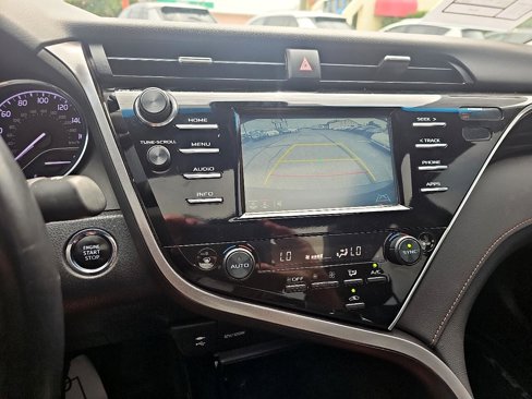Used 2018 Toyota Camry XLE w/ Audio Package image 18
