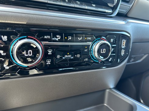 New 2026 GMC Sierra 1500 SLT image 18