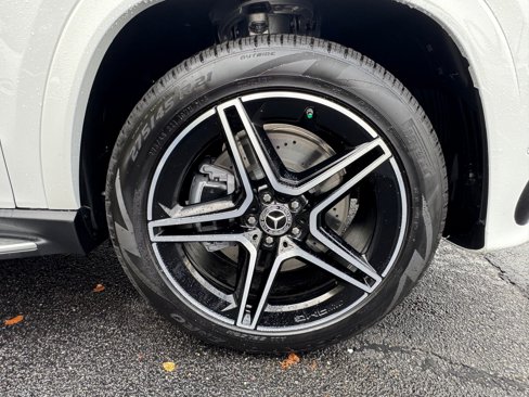 New 2026 Mercedes-Benz GLS 450 4MATIC image 28