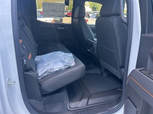 New 2026 GMC Sierra 1500 AT4 w/ AT4 Premium Package image 10