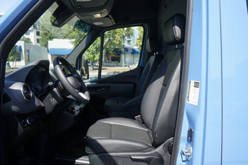 Used 2024 Mercedes-Benz eSprinter 170 Cargo image 15