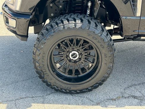 Used 2024 Ford F350 Limited w/ FX4 Off-Road Package image 9