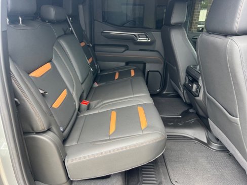 Used 2024 GMC Sierra 1500 AT4 w/ Technology Package image 35