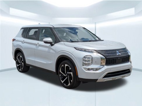 Used 2024 Mitsubishi Outlander SE image 8