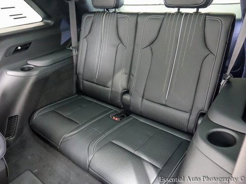 New 2026 Cadillac Vistiq Sport w/ LPO, Floor Liner Package image 11